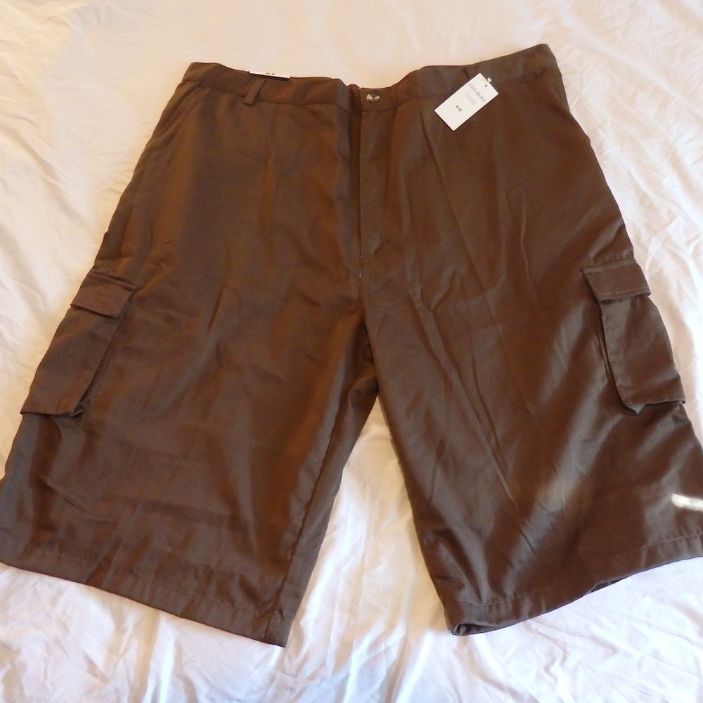 Cellangino Mens Cargo Shorts by Monobaik, Inc.